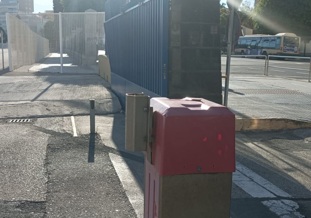 Coordinadora denuncia el peligro para miles de cruceristas la inoperatividad de las barreras de acceso al puerto de Cádiz